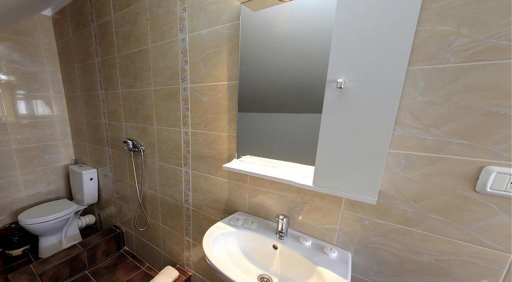 La Storia Guest House Piteşti Zimmer foto