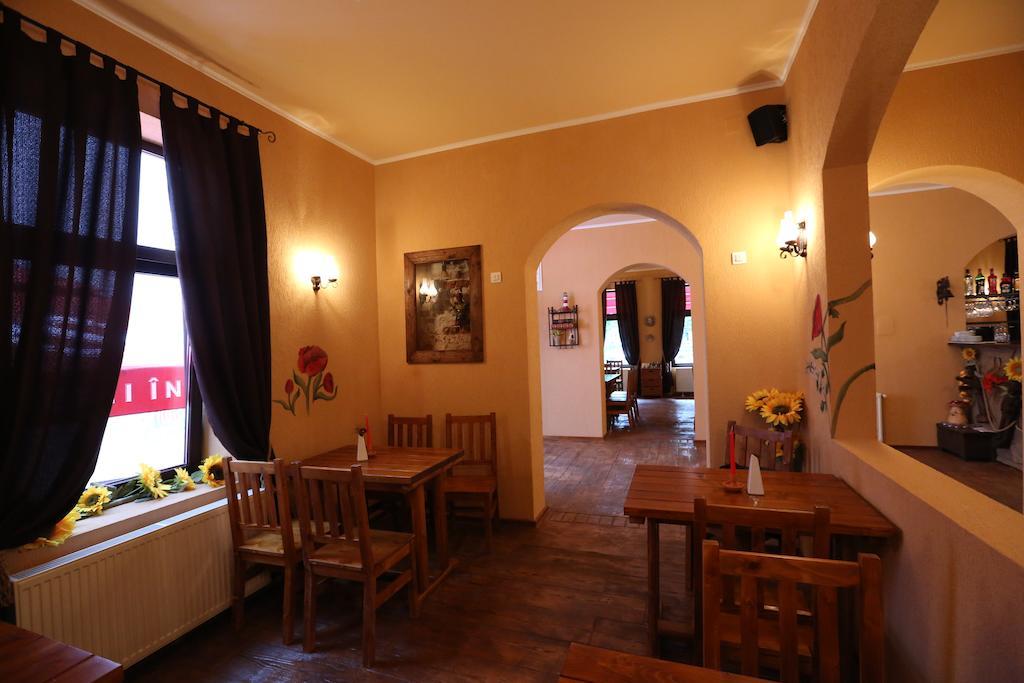 La Storia Guest House Piteşti Exterior foto